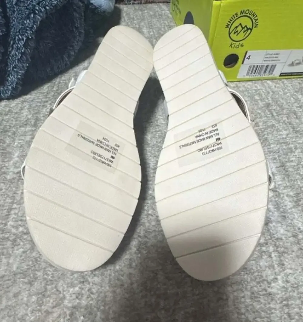 White Mountain Kids White Floral Sandals, Size 4